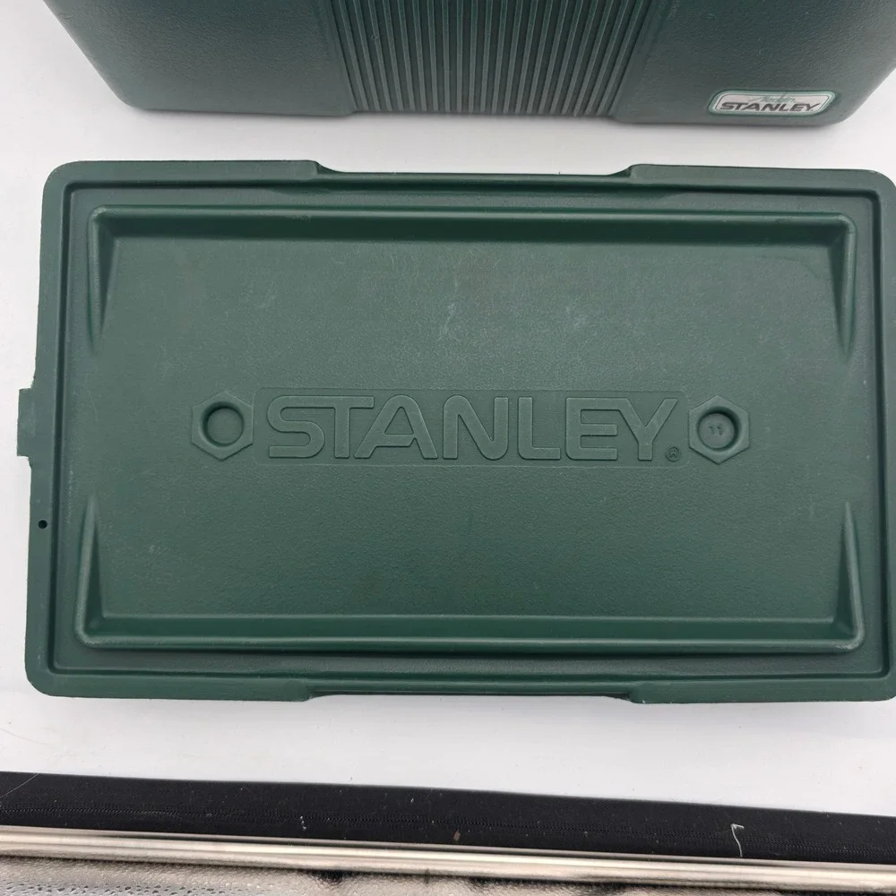 Vintage Aladdin Stanley Lunch Box Cooler Green Plastic Hard Shell 6/90 USA Made